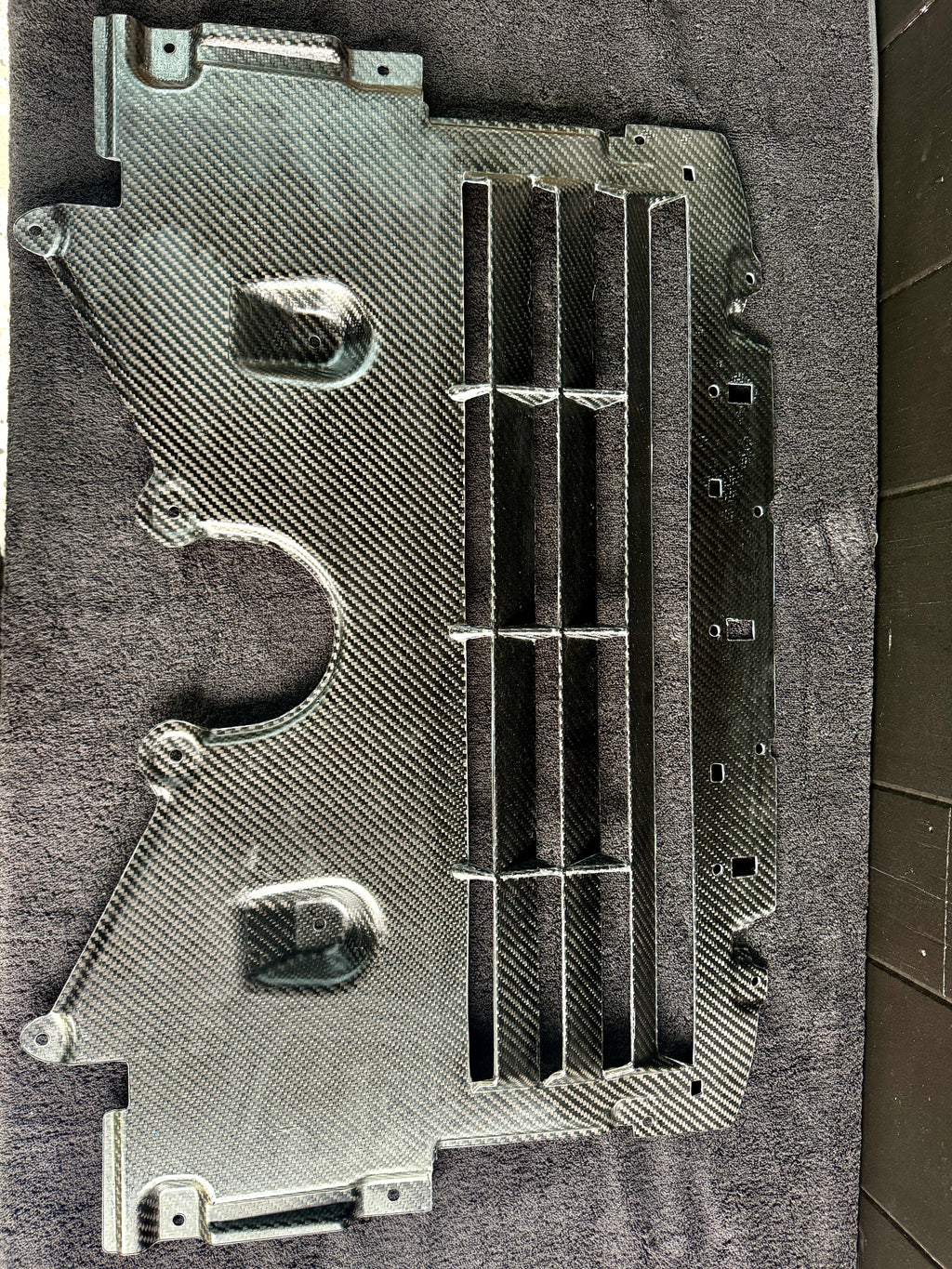 G8x carbon fiber vented oil cooler guard